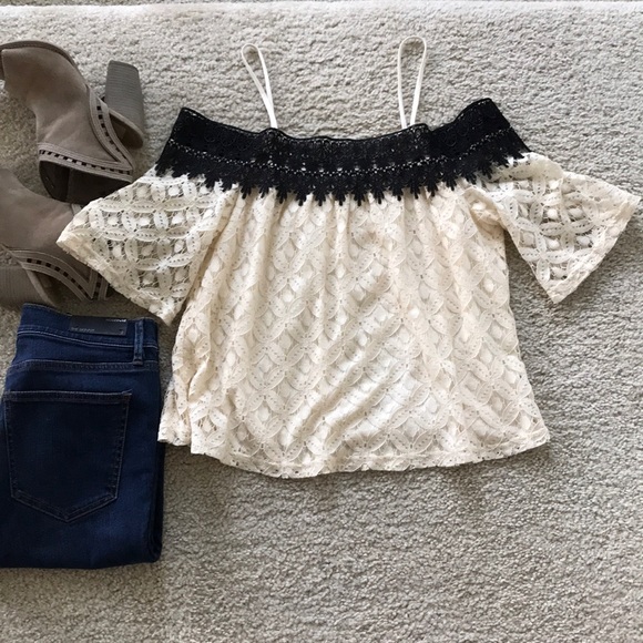 leshop Tops - Leshop Lace Off the Shoulder Top